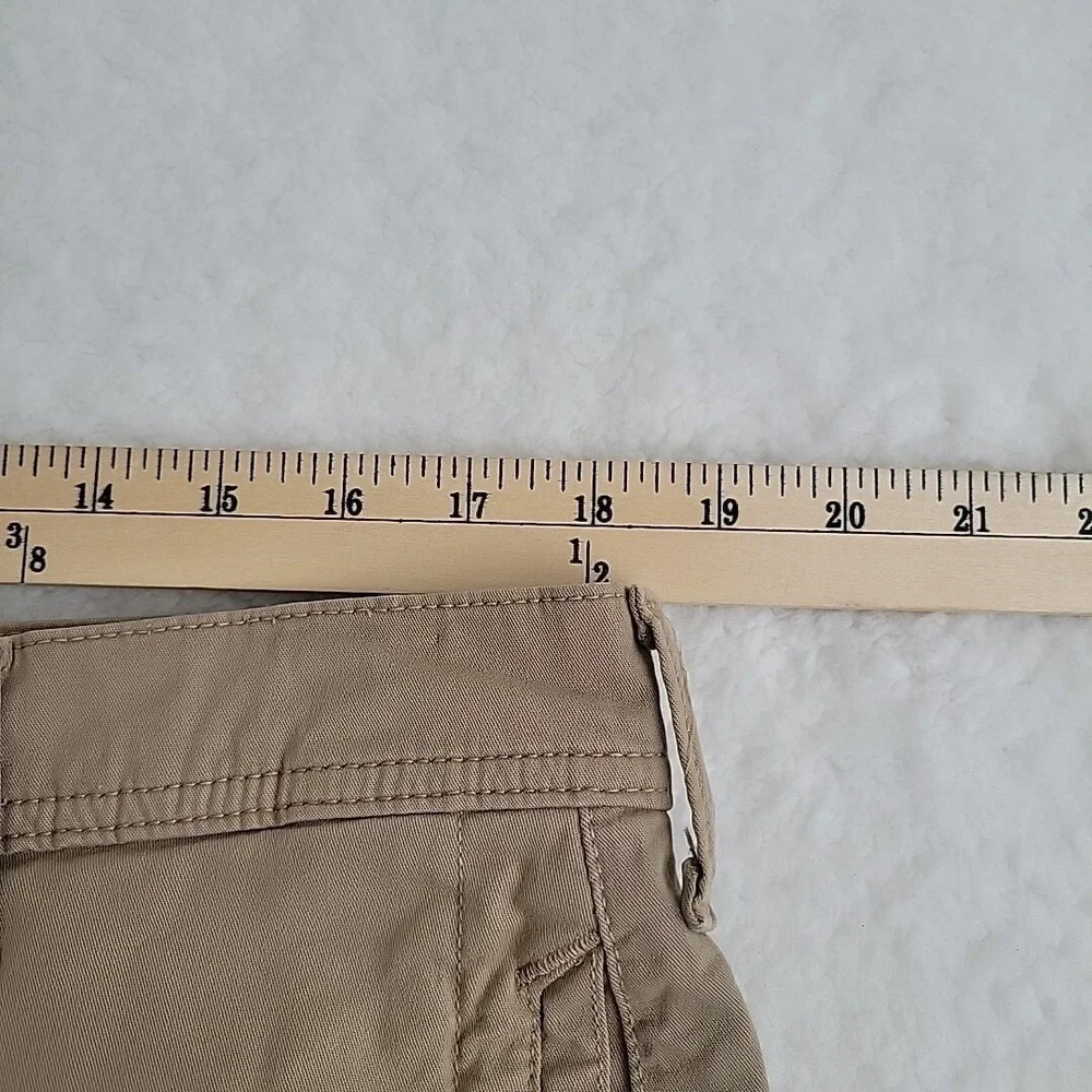 The North Face Men's Size 38 Khaki Pocketed 10